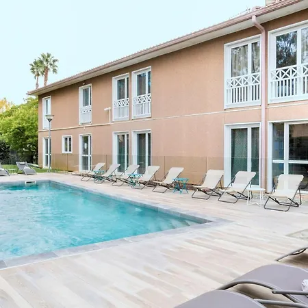 Western Cote D'azur 4* イエール