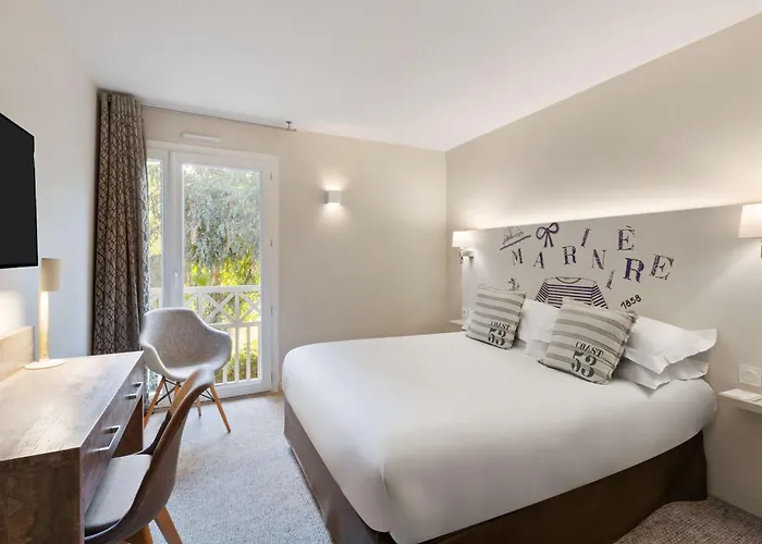 蓝色海岸耶尔贝斯特韦斯特优质酒店 酒店 耶尔