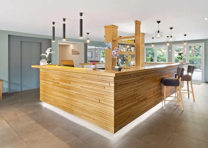 蓝色海岸耶尔贝斯特韦斯特优质酒店