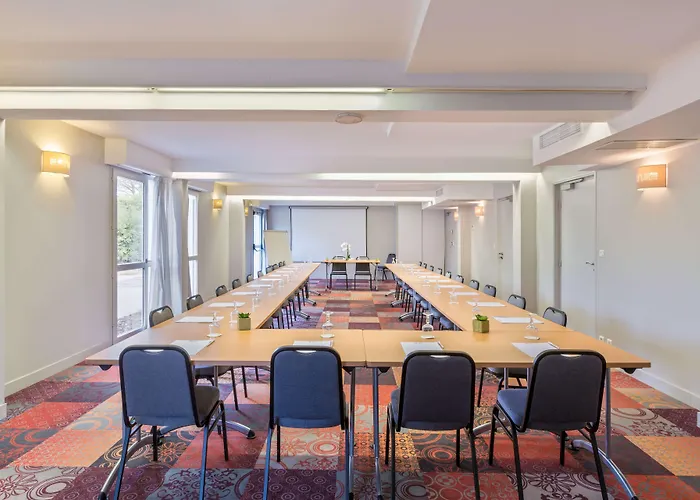 蓝色海岸耶尔贝斯特韦斯特优质酒店 4* 耶尔