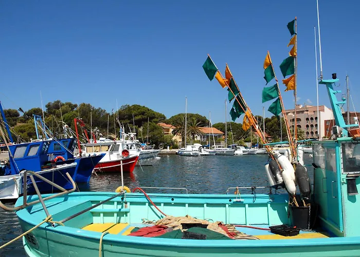 蓝色海岸耶尔贝斯特韦斯特优质酒店 酒店 耶尔