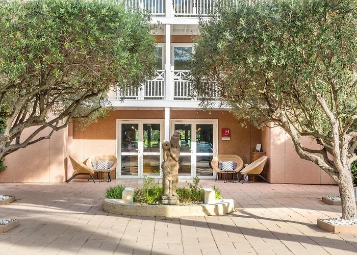 Western Cote D'azur 4*